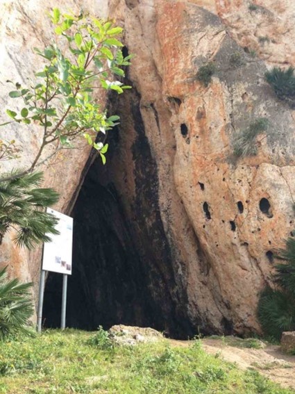 Grotta del Crocifisso e area di Monte Cofano